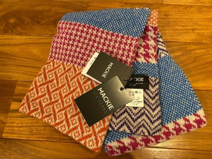 LOFTMAN(ロフトマン)の福袋の中身 MACKIEのマフラー