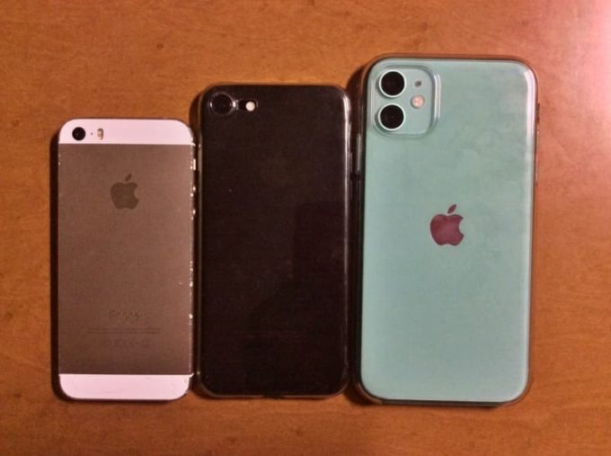 iPhone 5SとiPhone 7とiPhone 11