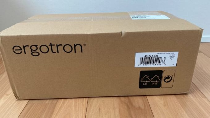 エルゴトロン LX デスクマウントモニターアームの梱包箱